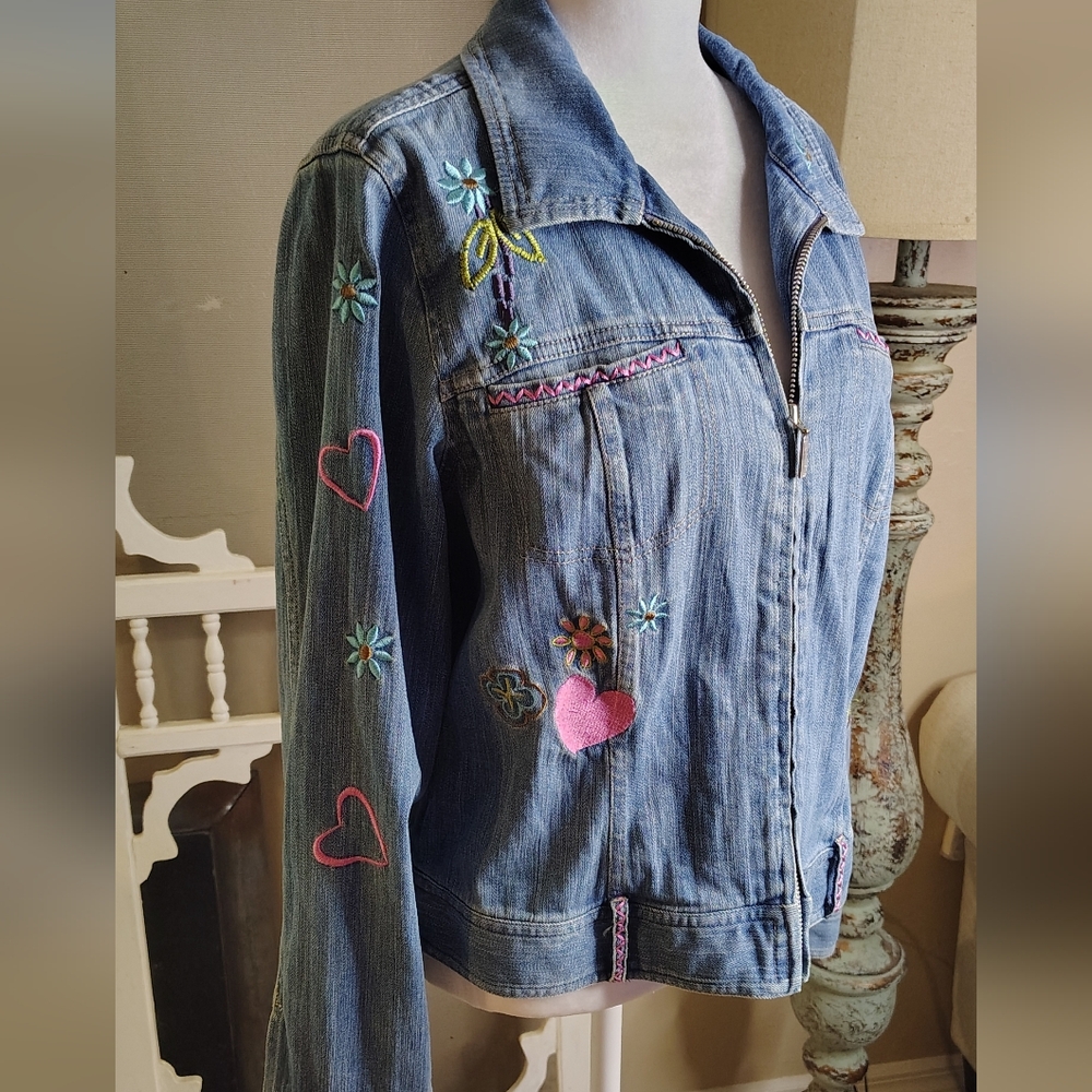 Christopher and Banks Y2K Flower Embroidered Denim Jacket Size M Cottage Preppy - Picture 3 of 9